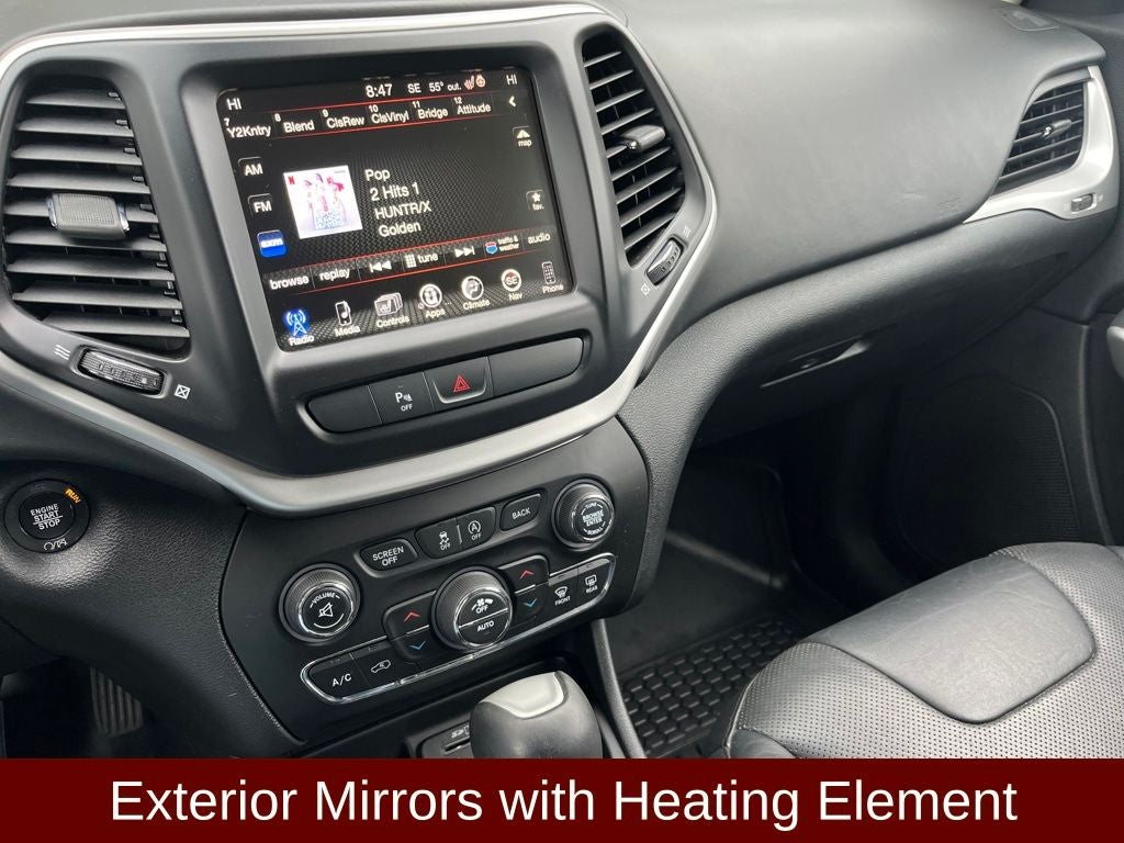 2017 Jeep Cherokee Overland w/VERY LOW MILES