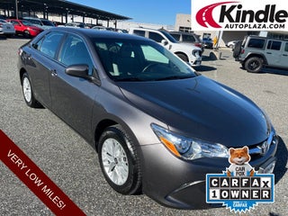 2017 Toyota Camry LE w VERY LOW MILES