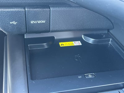 2023 Toyota Camry Hybrid XLE