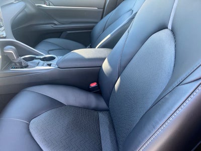 2023 Toyota Camry Hybrid XLE