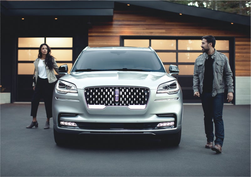 The sparkling grille of the 2023 Lincoln Aviator® Grand Touring model | Kindle Lincoln in Cape May Court House NJ