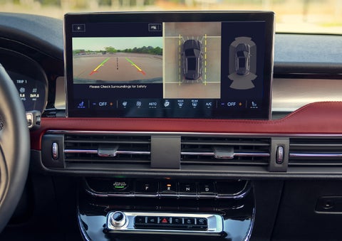 The large 13.2” SYNC® 4 center display featuring 360-Degree Camera of a 2026 Lincoln Corsair® SUV is shown.| Kindle Lincoln in Cape May Court House NJ