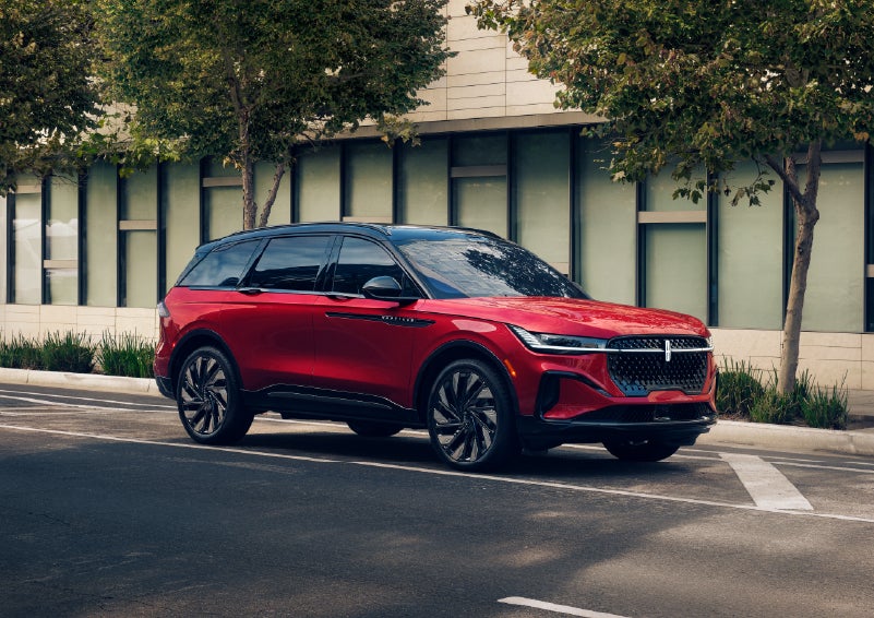 2026 Lincoln Nautilus® SUV with the available Jet Appearance Package and Hybrid transmission. | Kindle Lincoln in Cape May Court House NJ